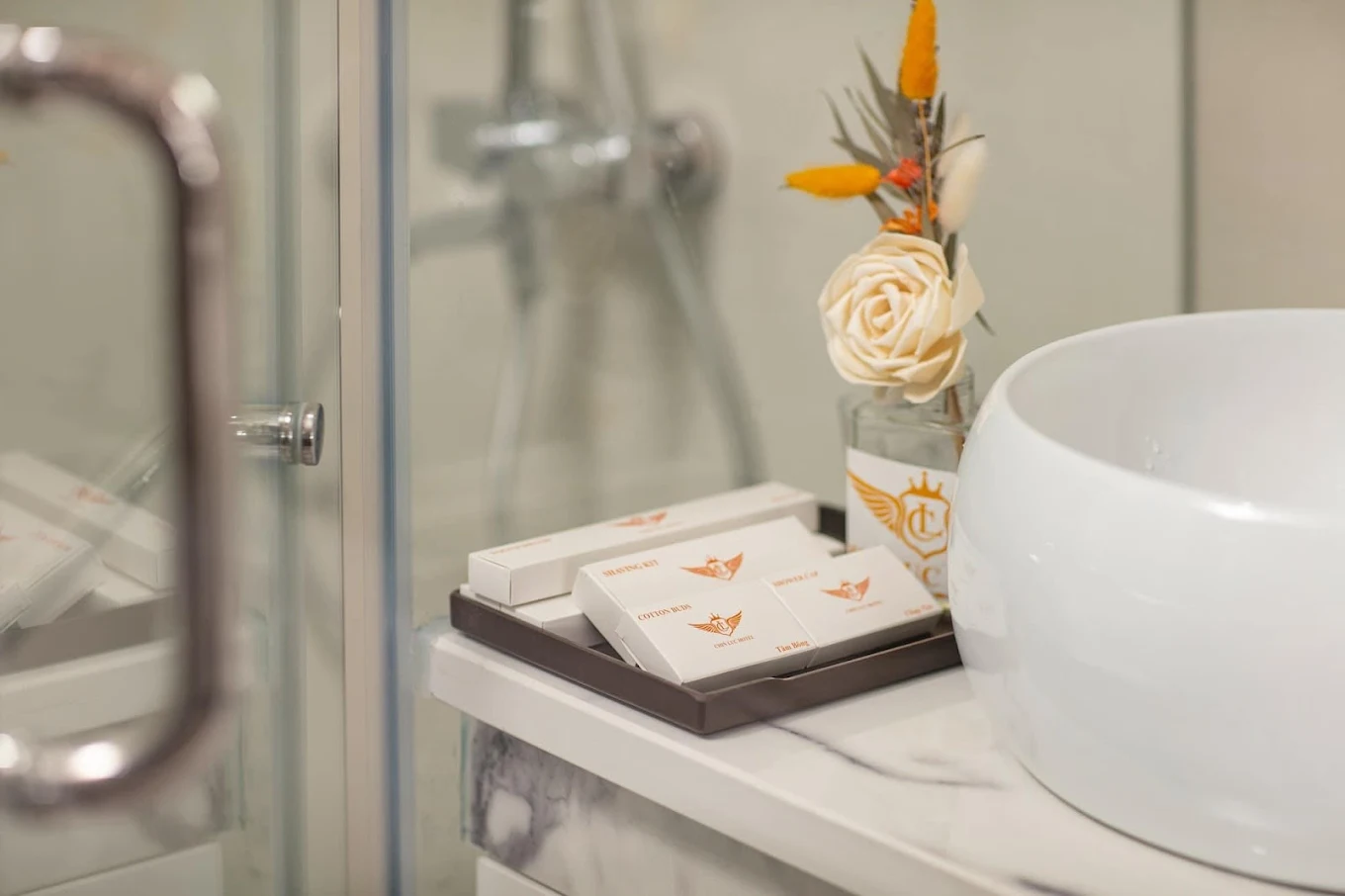 Bộ amenities đóng hộp giấy thiết kế tinh tế