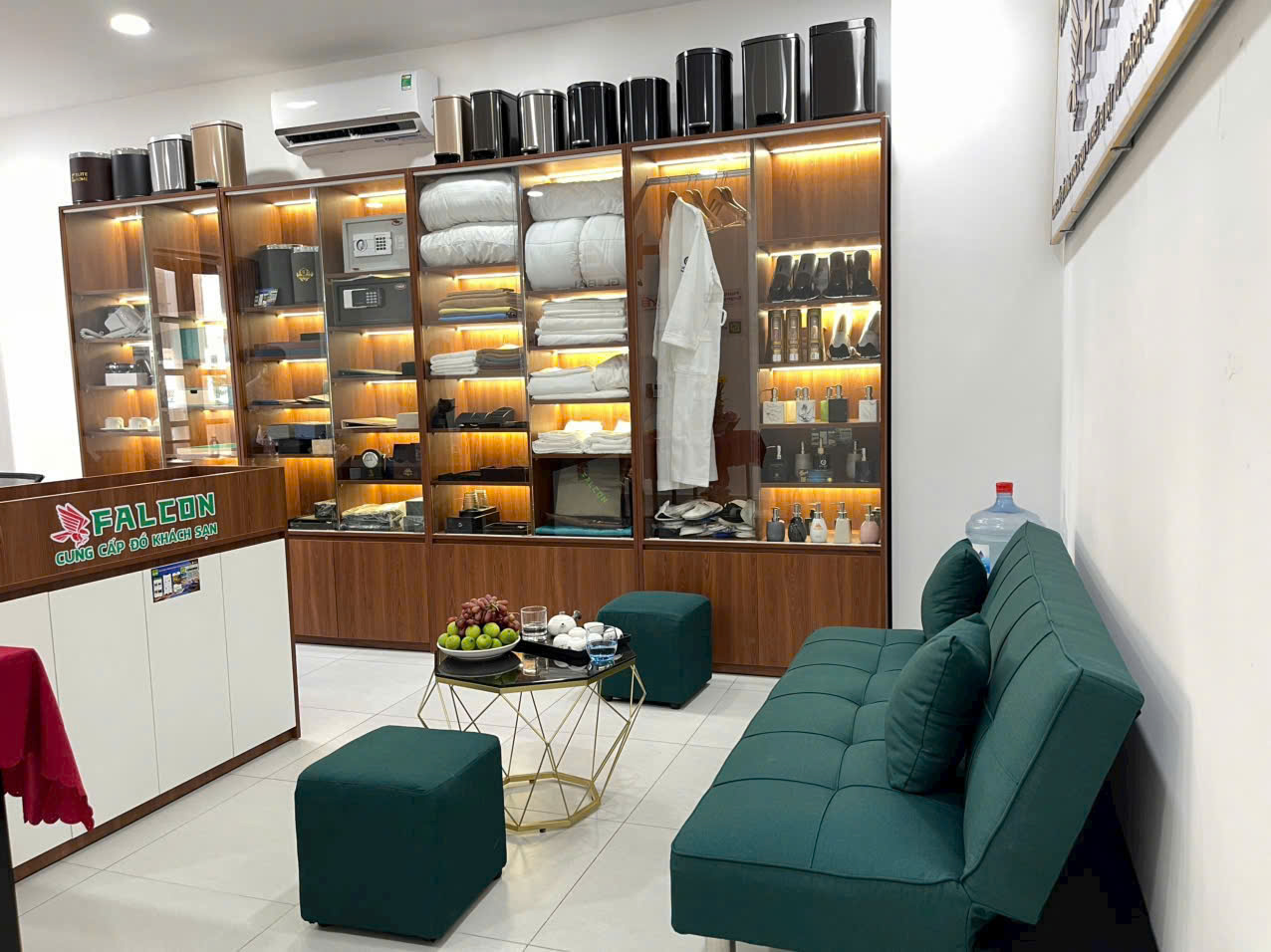 Văn phòng falcon HCM - Showroom trưng bày thiết bị khách sạn